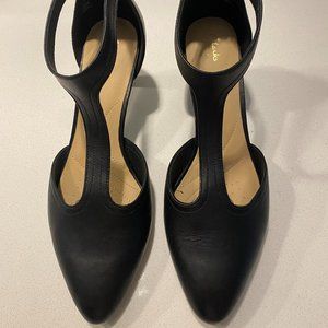 Clark's Women's Calla Lily Pump, Black, Size 8.5